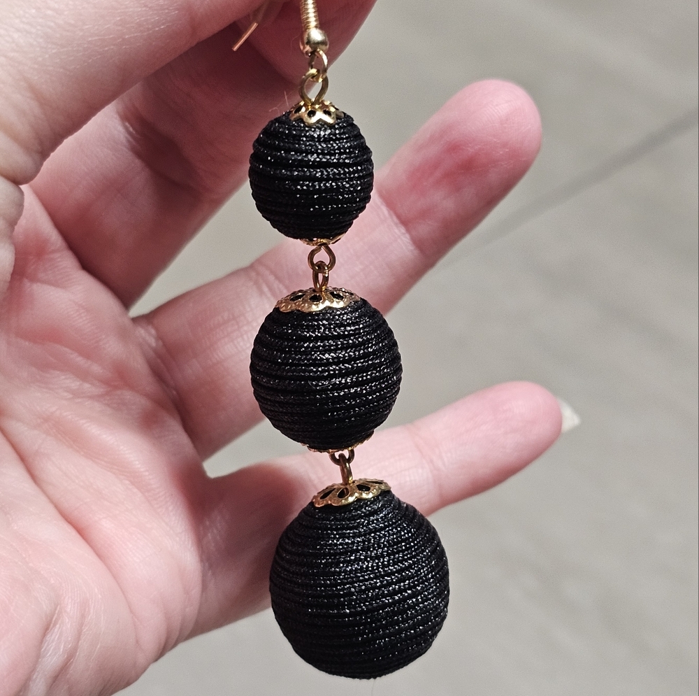 New 3 Tier Black Silk Thread Dangle Drop Ball Earrings - Picture 3 of 4
